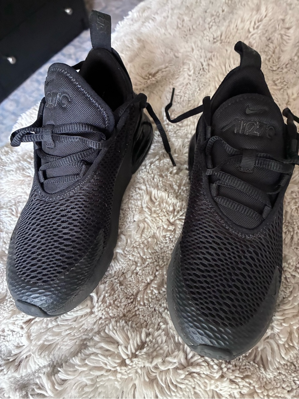 Nike Kids Air Max 270 in Black